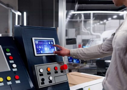 Operator at HMI